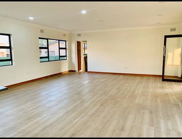 3 BEDROOM HOUSE FOR SALE IN HEIDELBERG CENTRAL